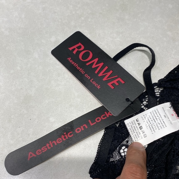 New Romwe Kawaii Floral Lace Ring Linked Cut Out Lingerie Set black small &tags - Picture 8 of 17